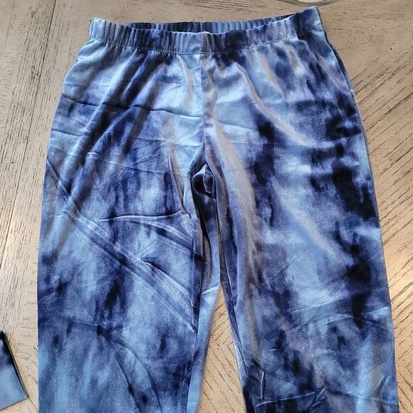 TieDye velvet lounge set pjs size S - Picture 5 of 10